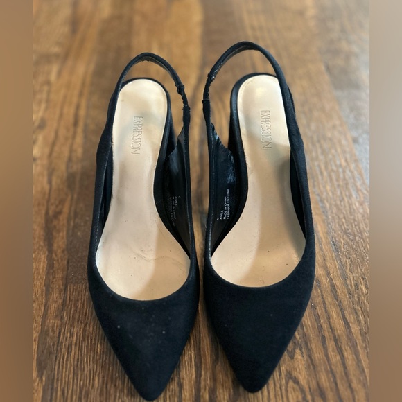 Black slingback pumps
Good conditions - Picture 5 of 6